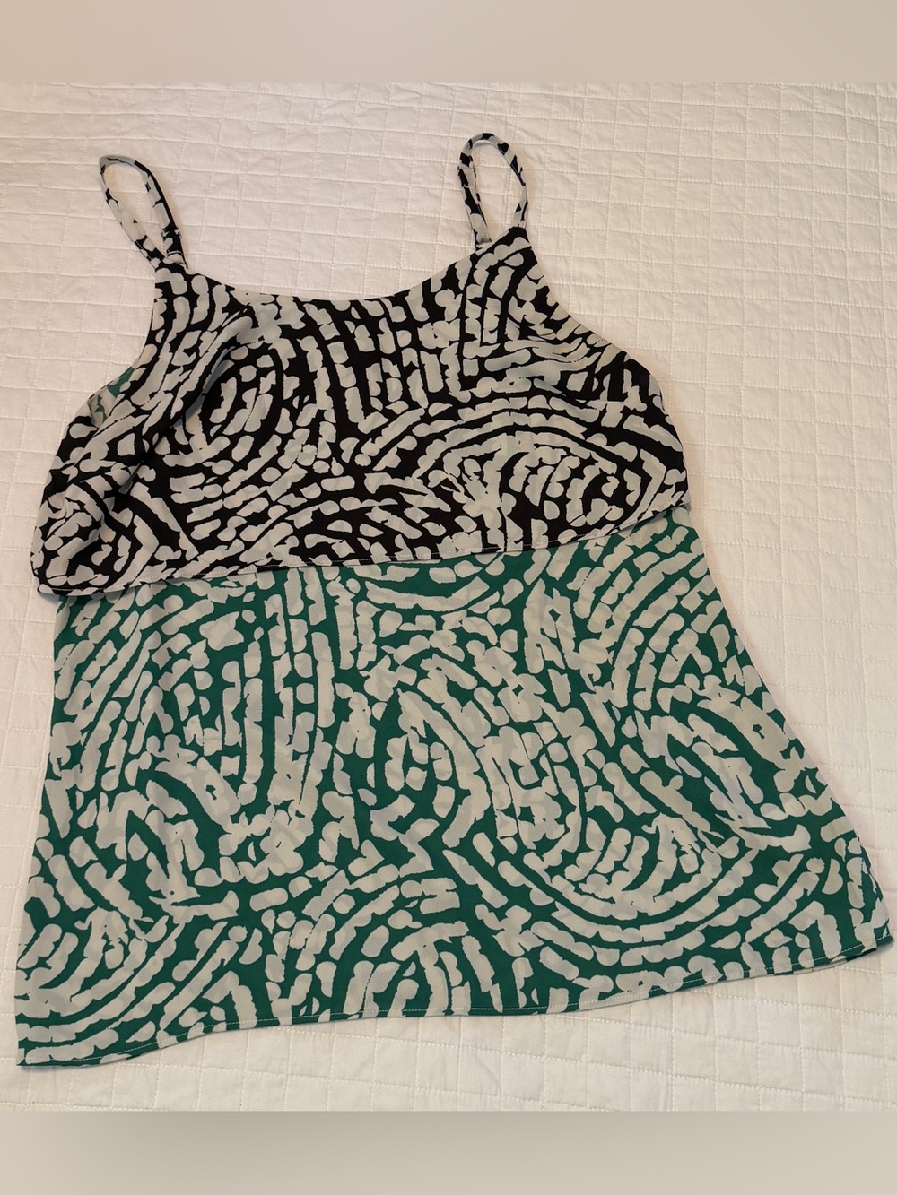 Cabi Black & Green Graphic-Print Camisole